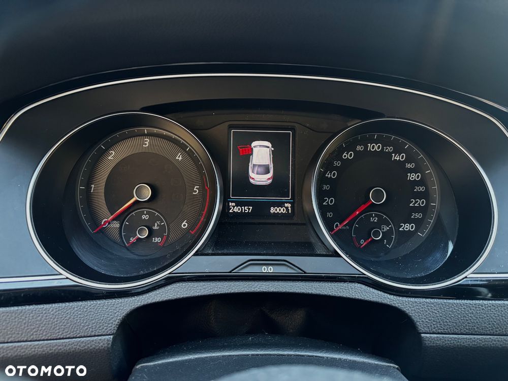 Volkswagen Arteon ver-2-0-tdi-scr-dsg-elegance - 9