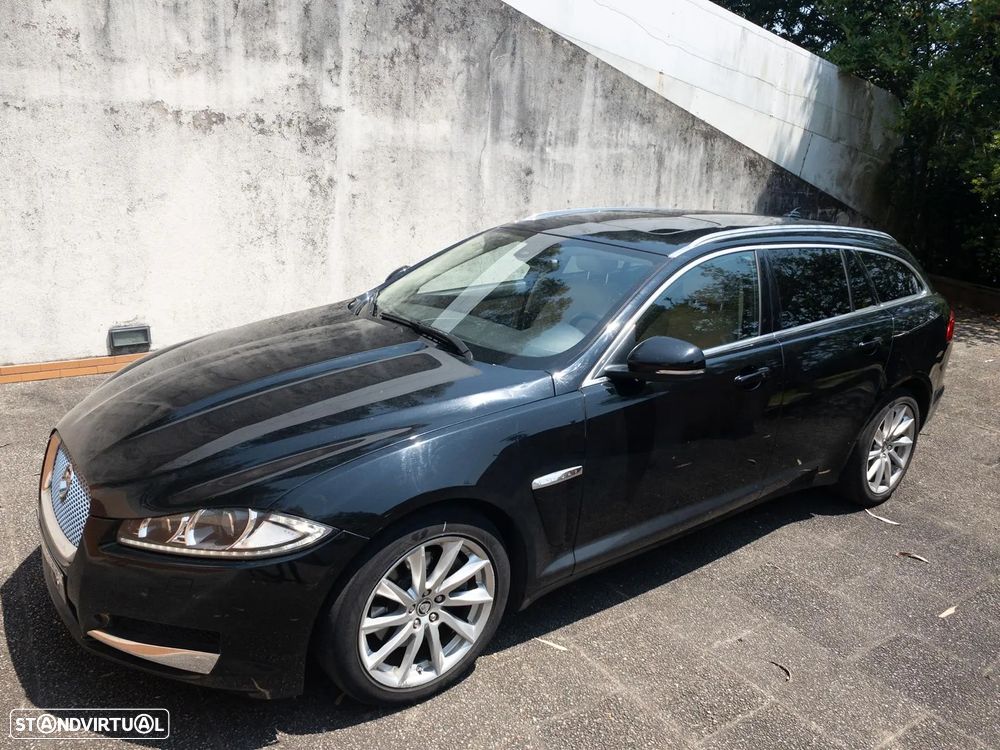 Jaguar XF Sportbrake 2.2 D Premium Luxury - 3
