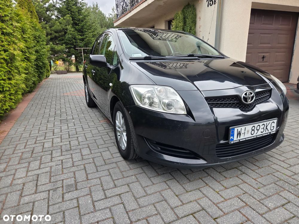 Toyota Auris 1.4 D-4D Terra - 2
