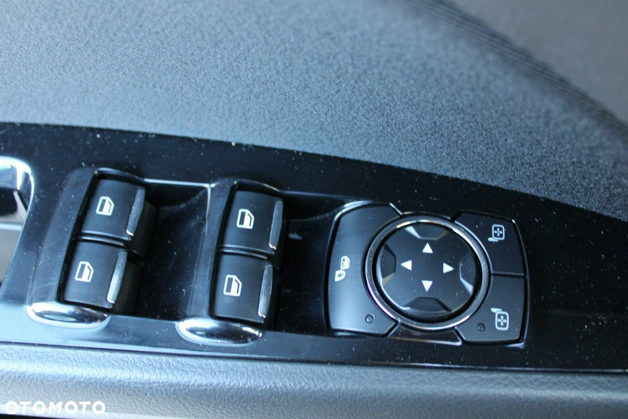 Ford Mondeo - 19