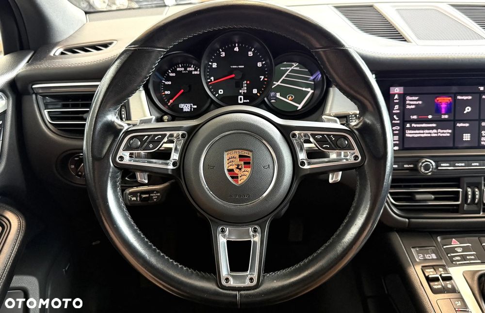 Porsche Macan - 12