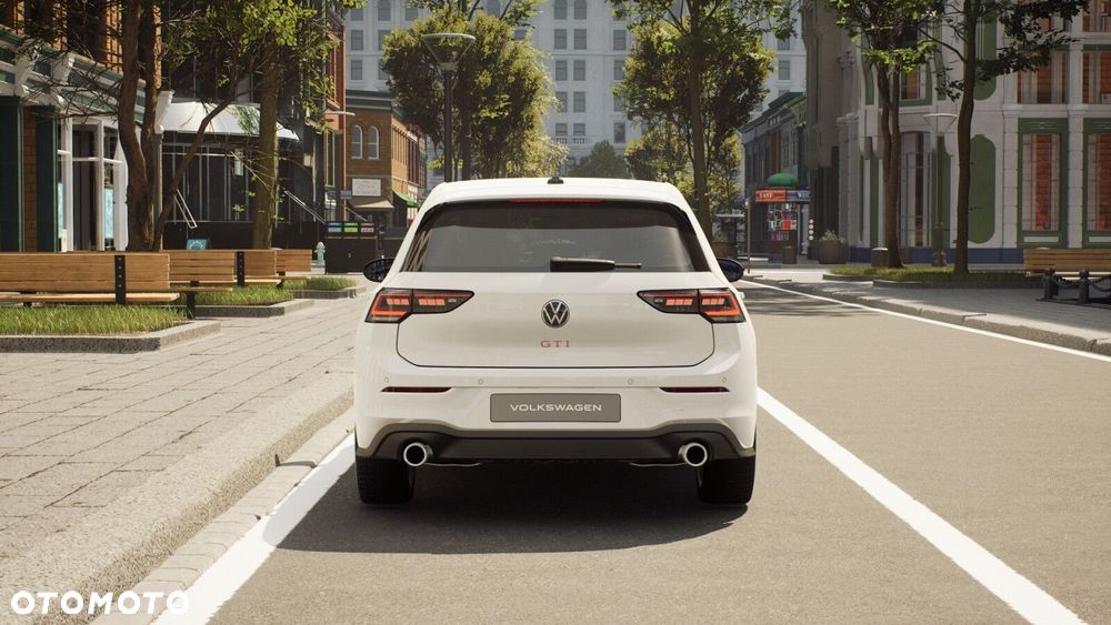 Volkswagen Golf - 8