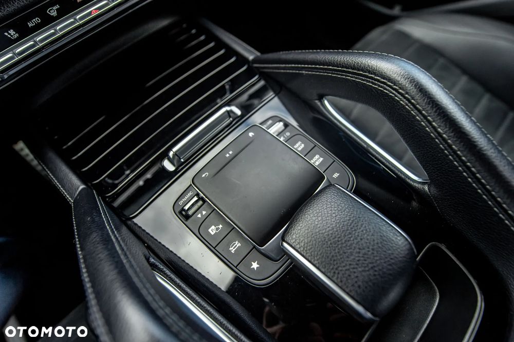 Mercedes-Benz GLE 350 d 4-Matic - 33