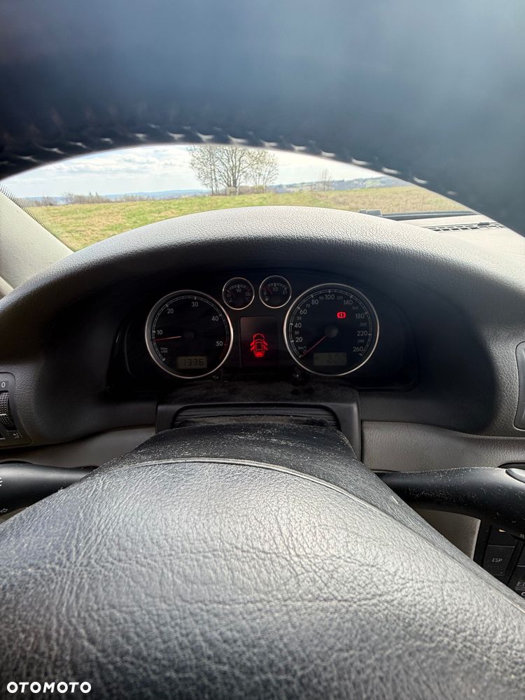 Volkswagen Passat - 3