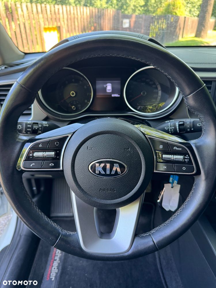 Kia Ceed - 29