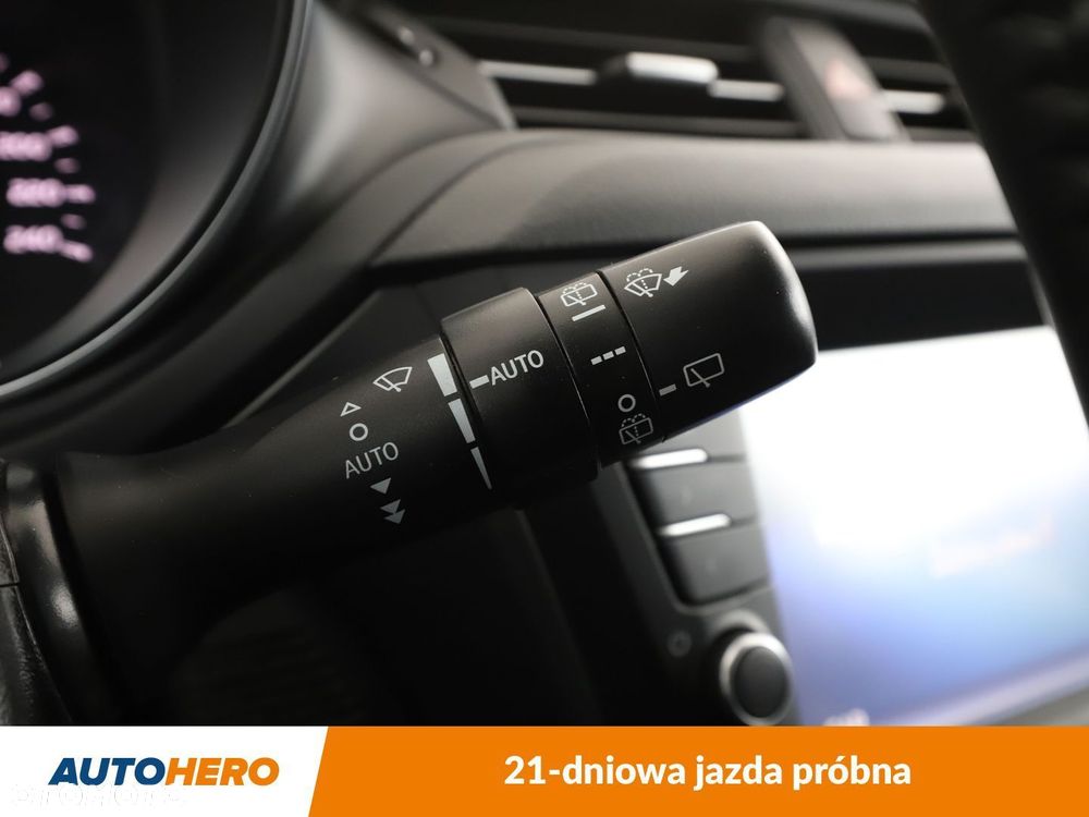 Toyota Avensis 1.8 Prestige - 29