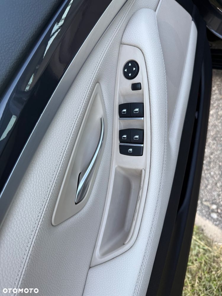 BMW Seria 5 518d Luxury Line - 19