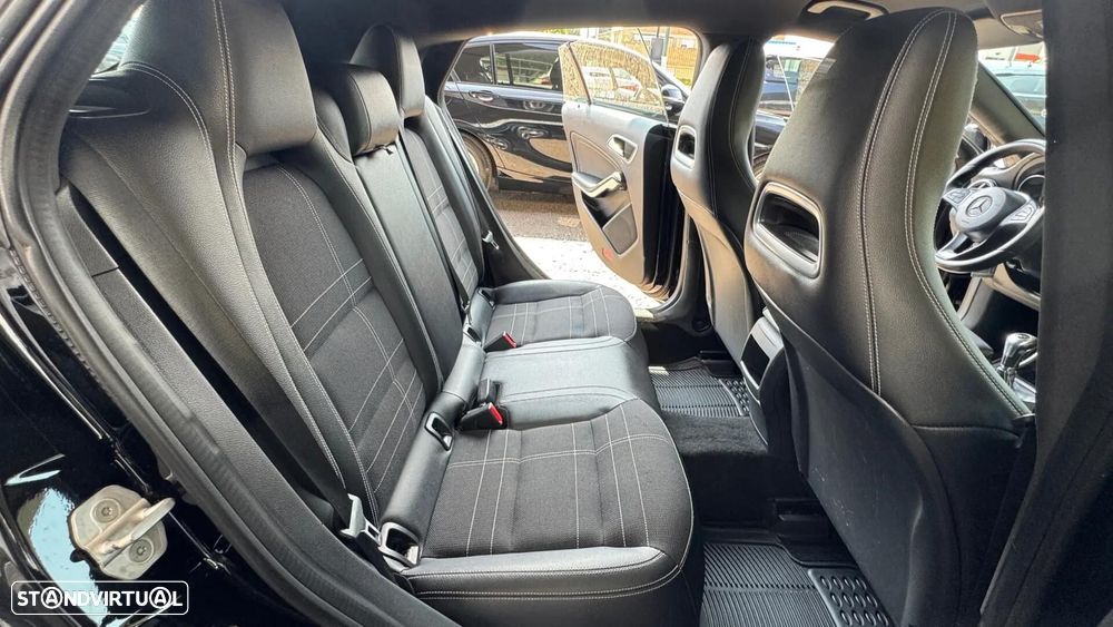 Mercedes-Benz CLA 200 d Shooting Brake Urban - 36