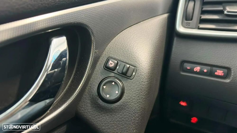 Nissan Qashqai - 24