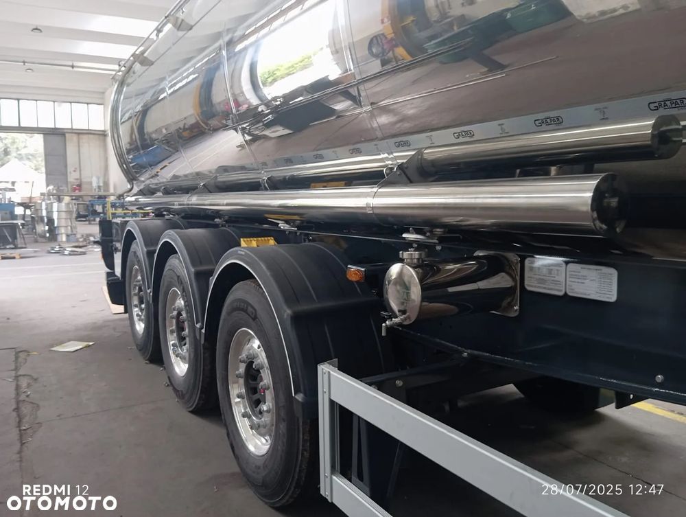 Grapar Do odbioru: 2 szt / Cysterna Spoż. / ATP / 32.500 / 3kom - 4