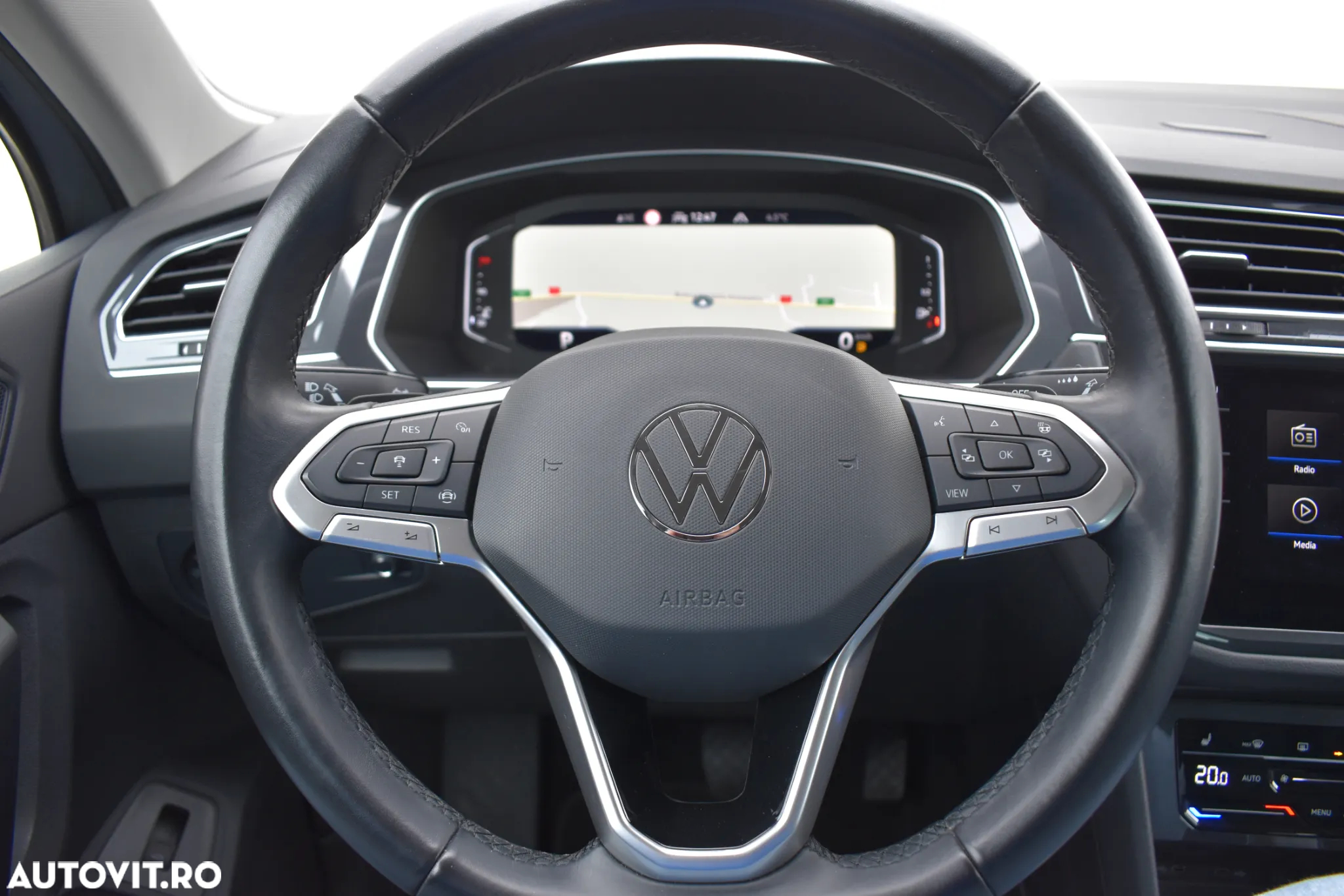 Volkswagen Tiguan 2.0 TDI SCR 4MOTION DSG Elegance - 7
