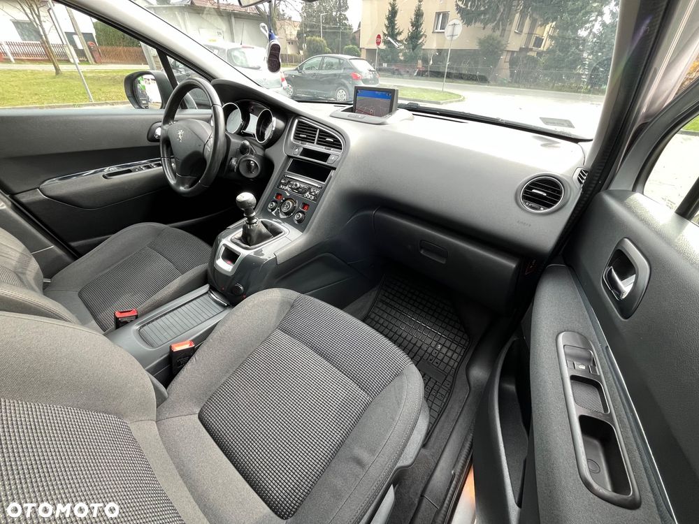 Peugeot 5008 1.6 BlueHDi Allure - 16