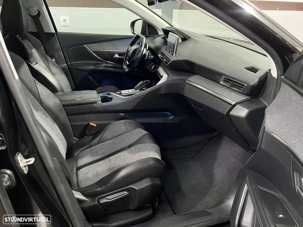Peugeot 3008 1.6 BlueHDi Allure EAT6 J18 - 22