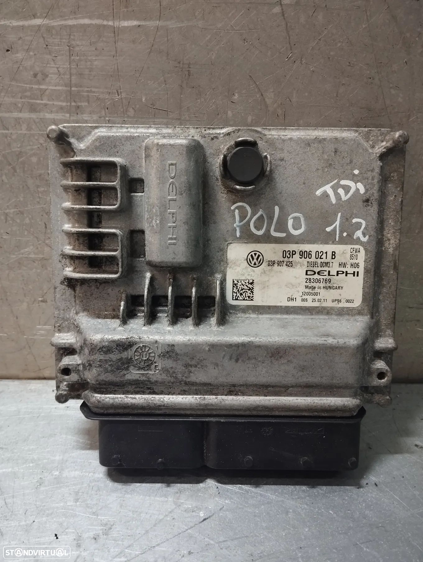 CENTRALINA DO MOTOR VOLKSWAGEN POLO 5 / 6R 03P906021B 03P907425 28306769 DCM3.7 - 1