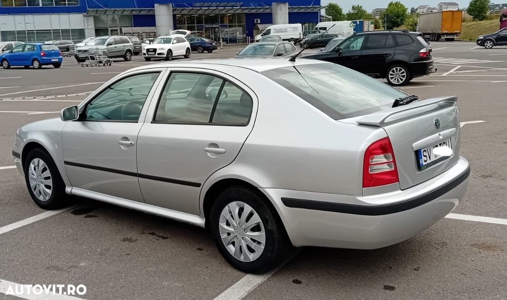 Skoda Octavia 1.6 Ambiente - 4