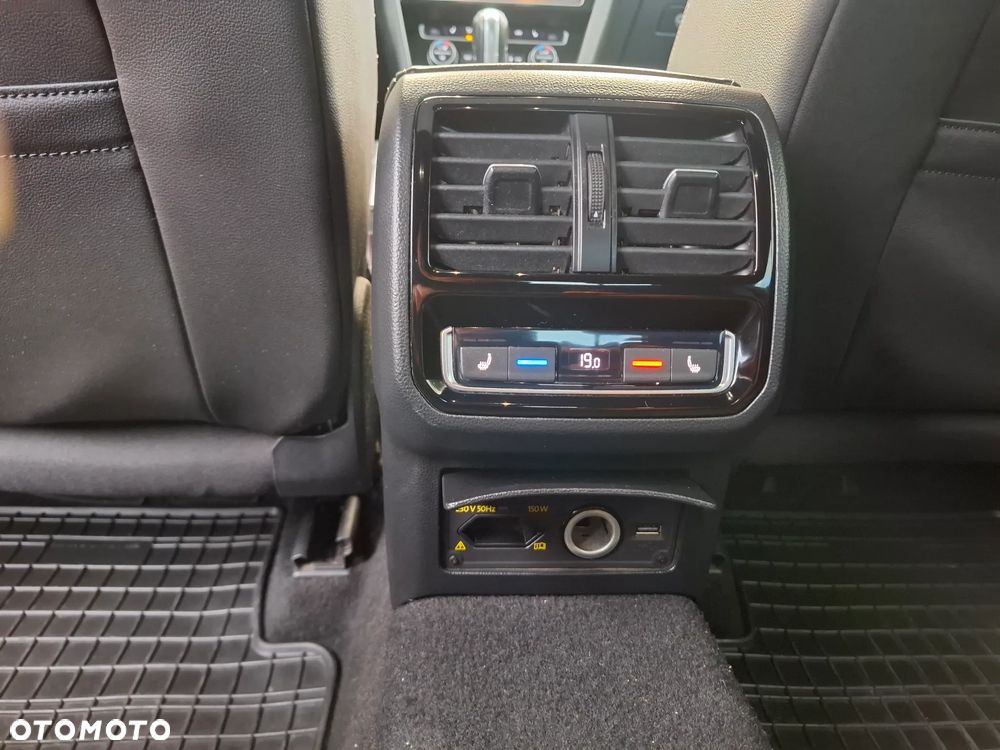 Volkswagen Arteon 2.0 TDI SCR R-Line DSG - 9