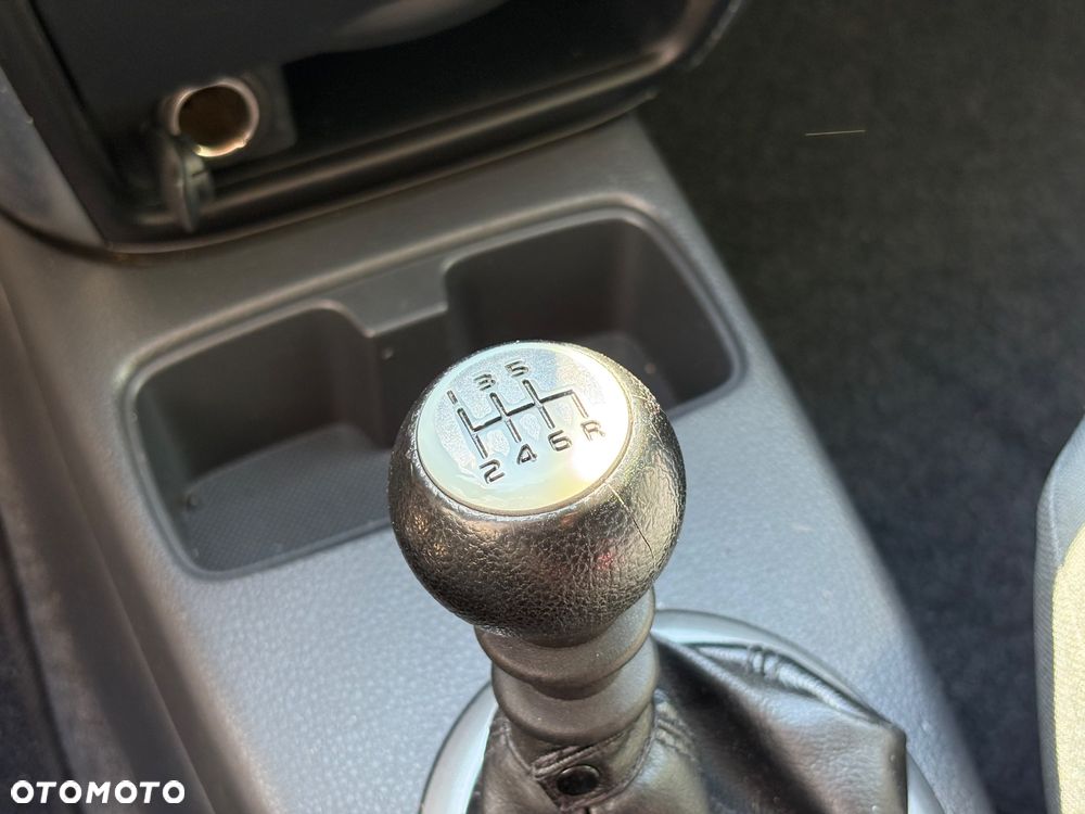 Suzuki SX4 1.9 DDiS DPF 4x2 Comfort - 17