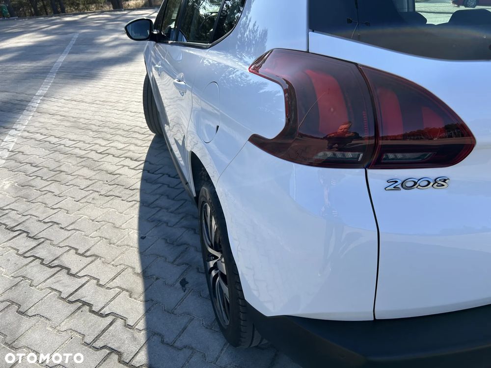 Peugeot 2008 1.5 BlueHDi Active S&S - 9