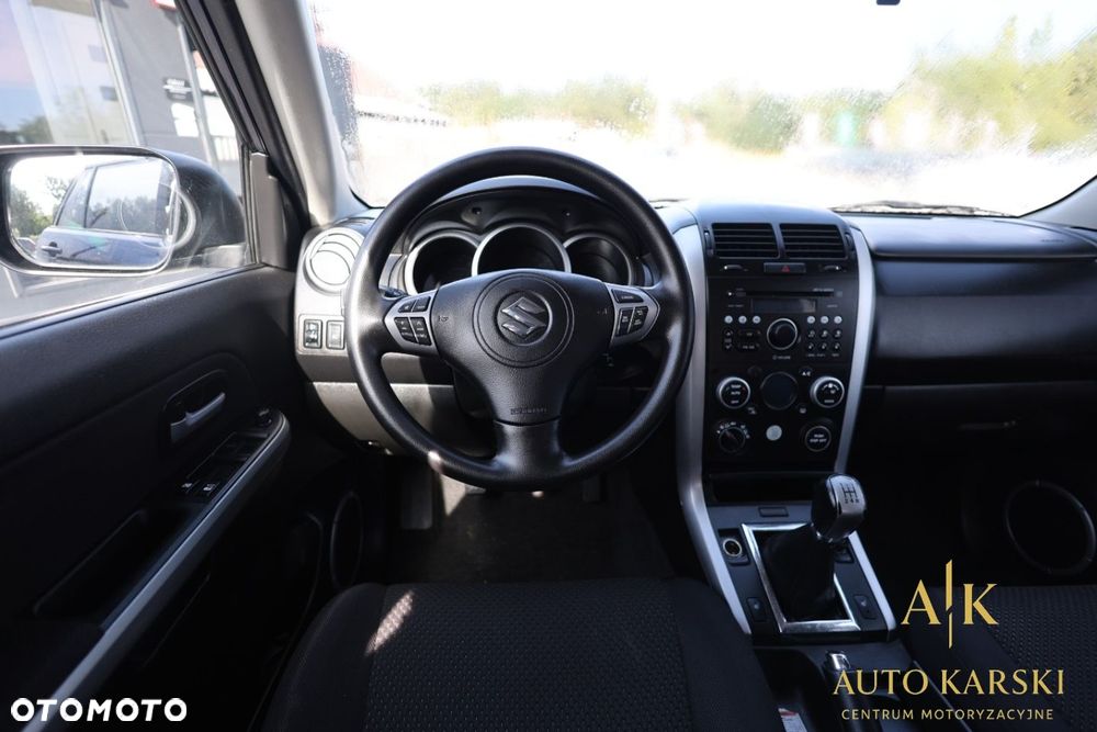 Suzuki Grand Vitara - 38