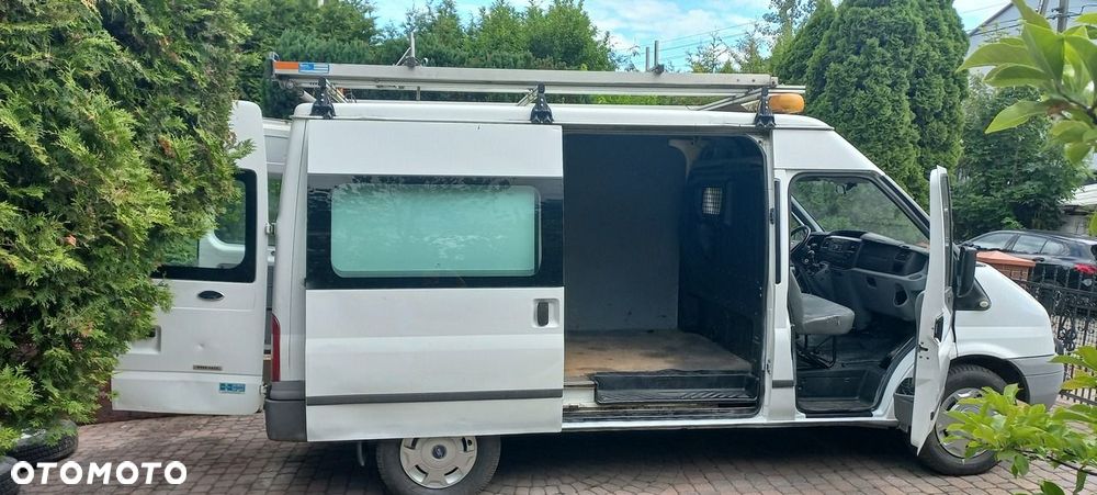Ford Transit - 27
