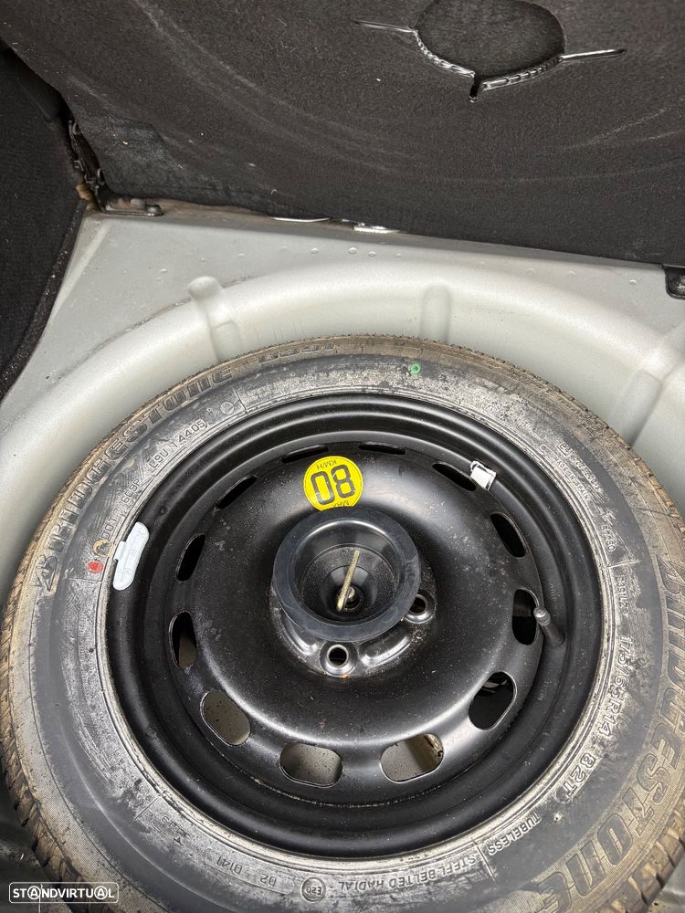 Ford Fiesta 1.25 Trend - 12