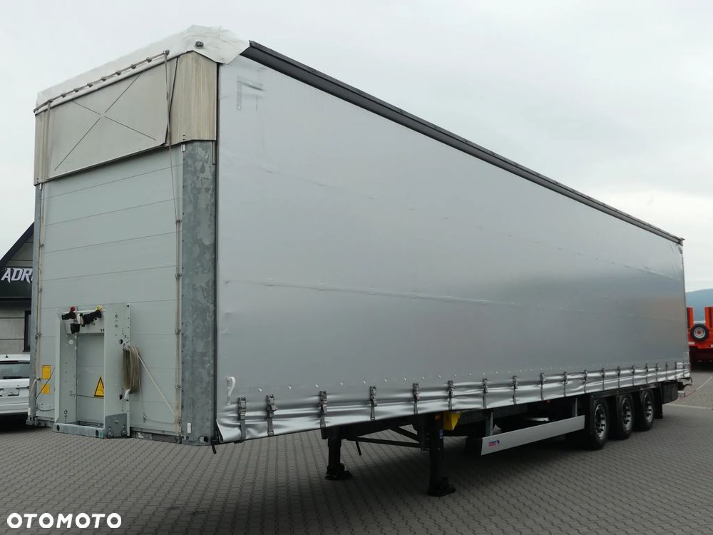 Schmitz Cargobull MEGA / FIRANKA / OŚ PODNOSZONA / OGUMIENIE 80% / - 2