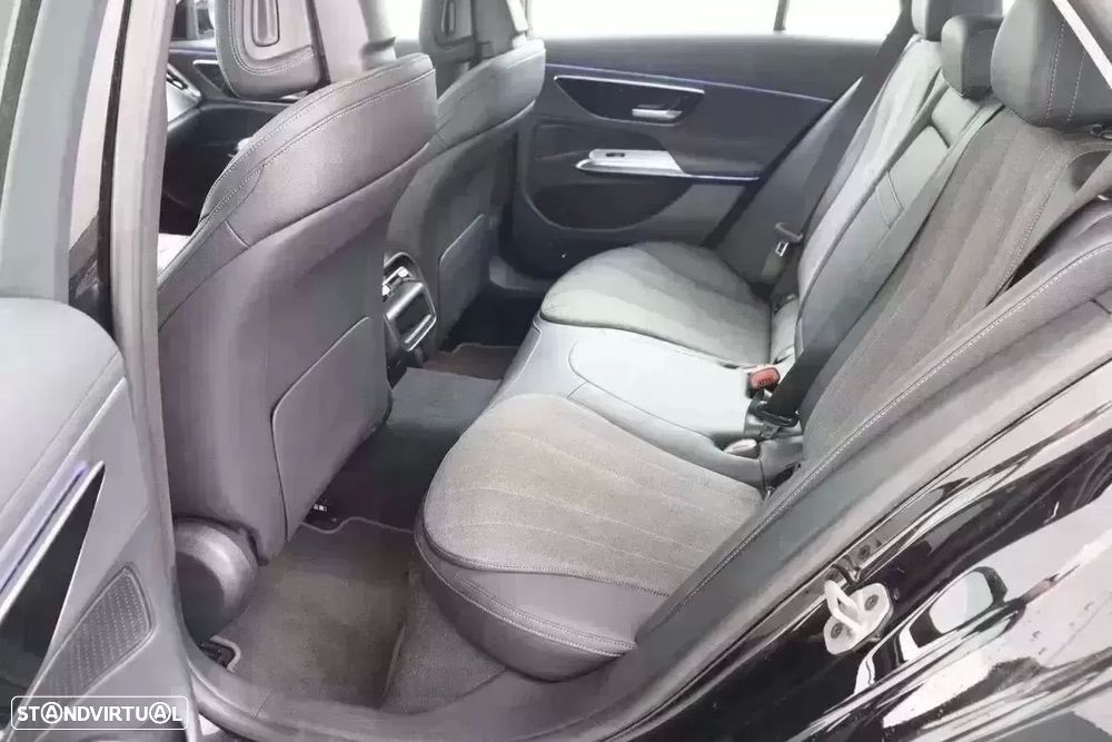 Mercedes-Benz E 220 d Avantgarde - 39