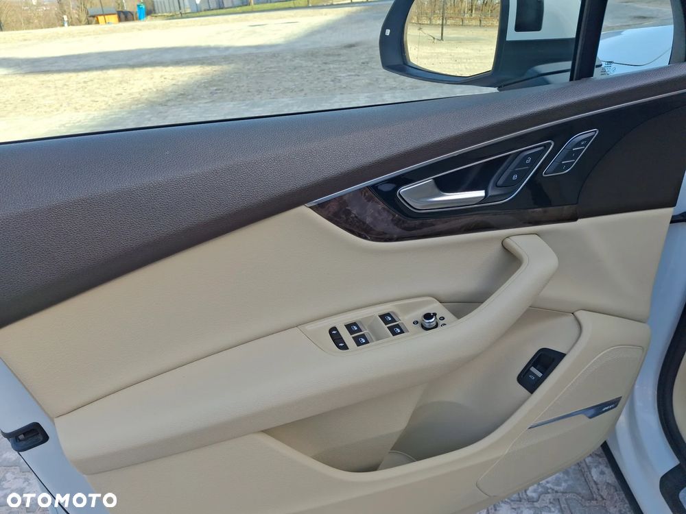 Audi Q7 - 14