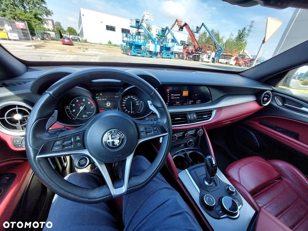 Alfa Romeo Stelvio 2.0 Turbo Executive Q4 - 9