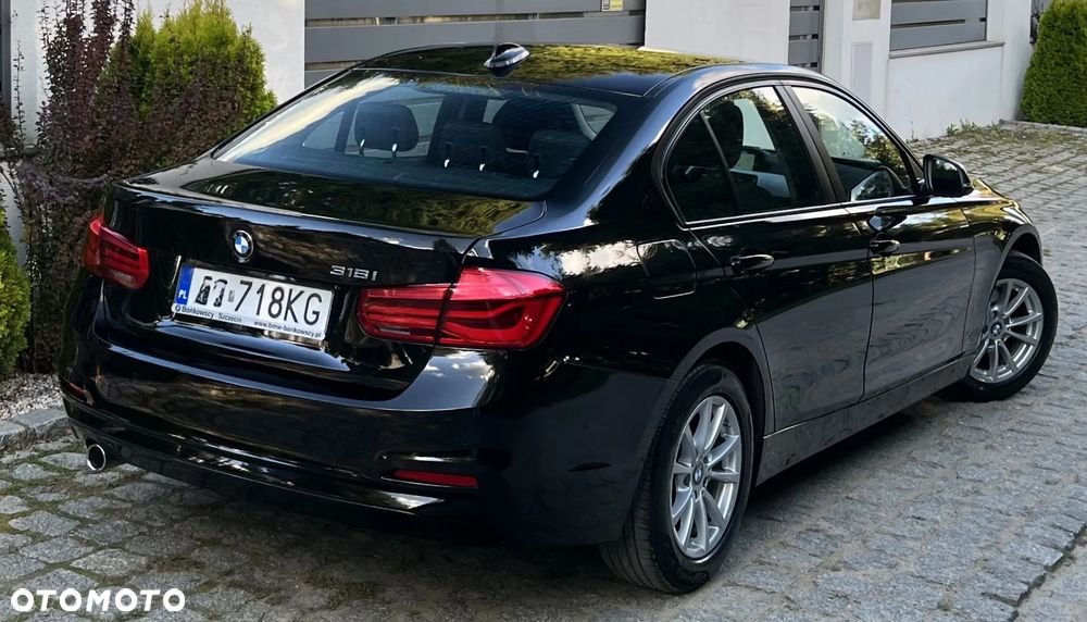 BMW Seria 3 318i Sport Line - 4