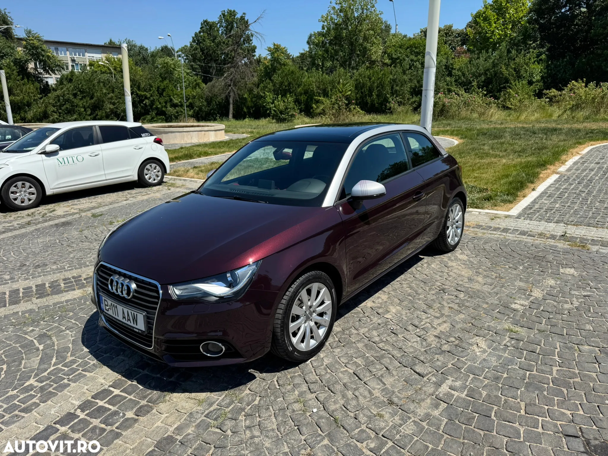 Audi A1 1.6 TDI Stronic Ambition - 2