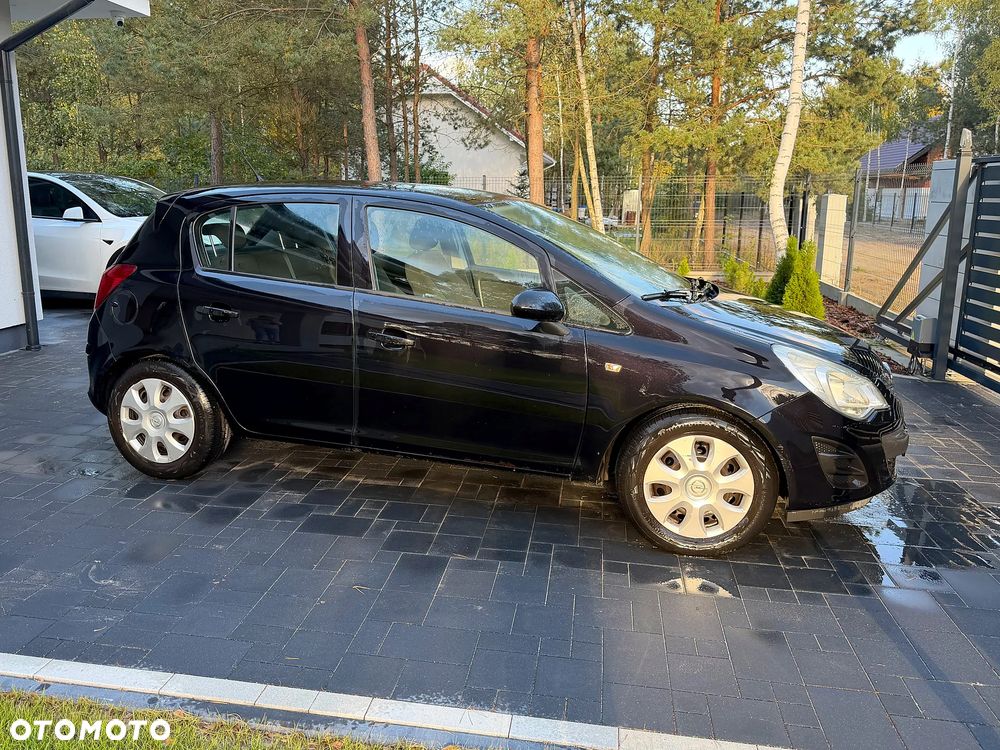 Opel Corsa 2011 photo 3
