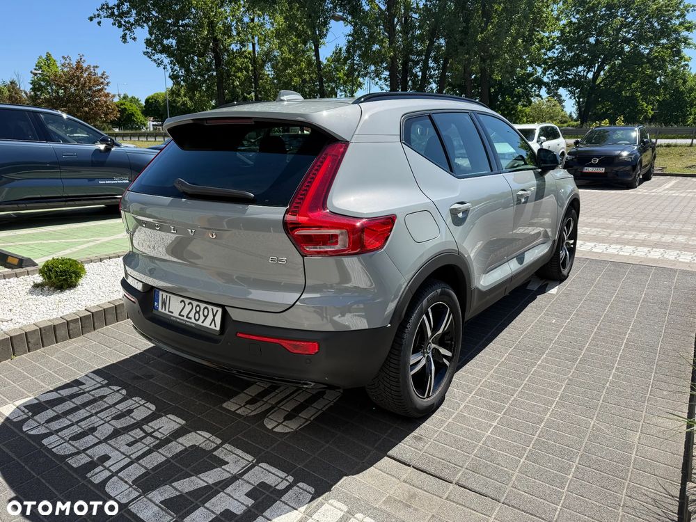 Volvo XC 40 B3 Plus Dark - 5
