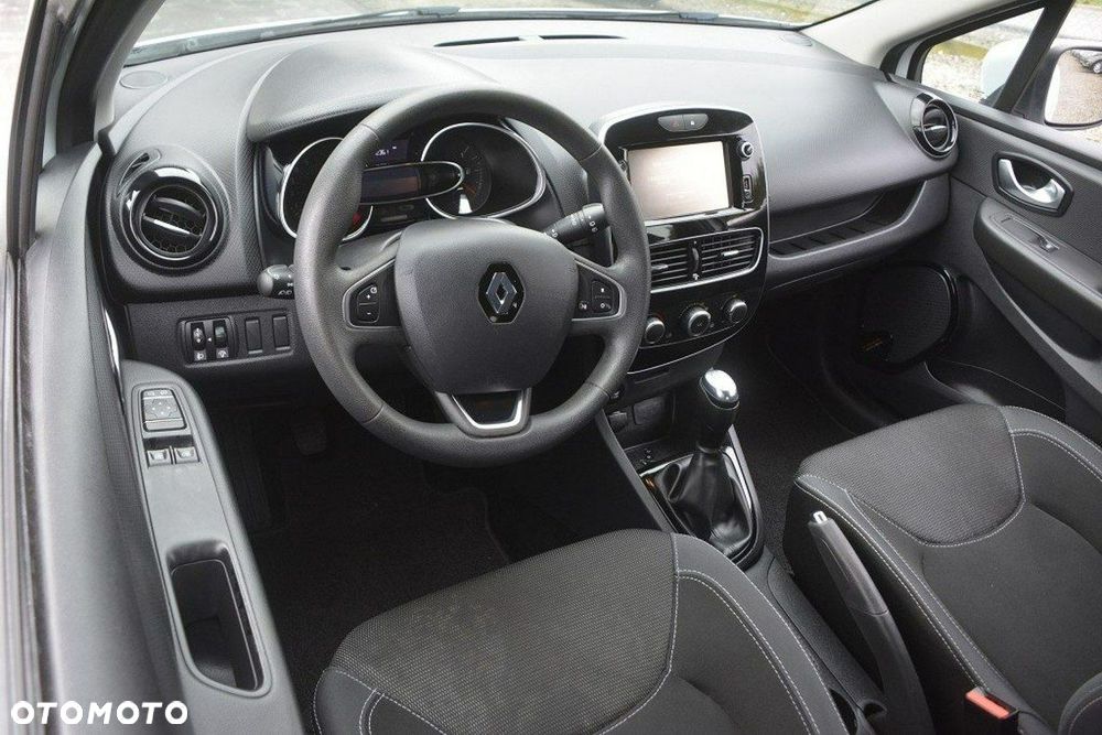Renault Clio - 16