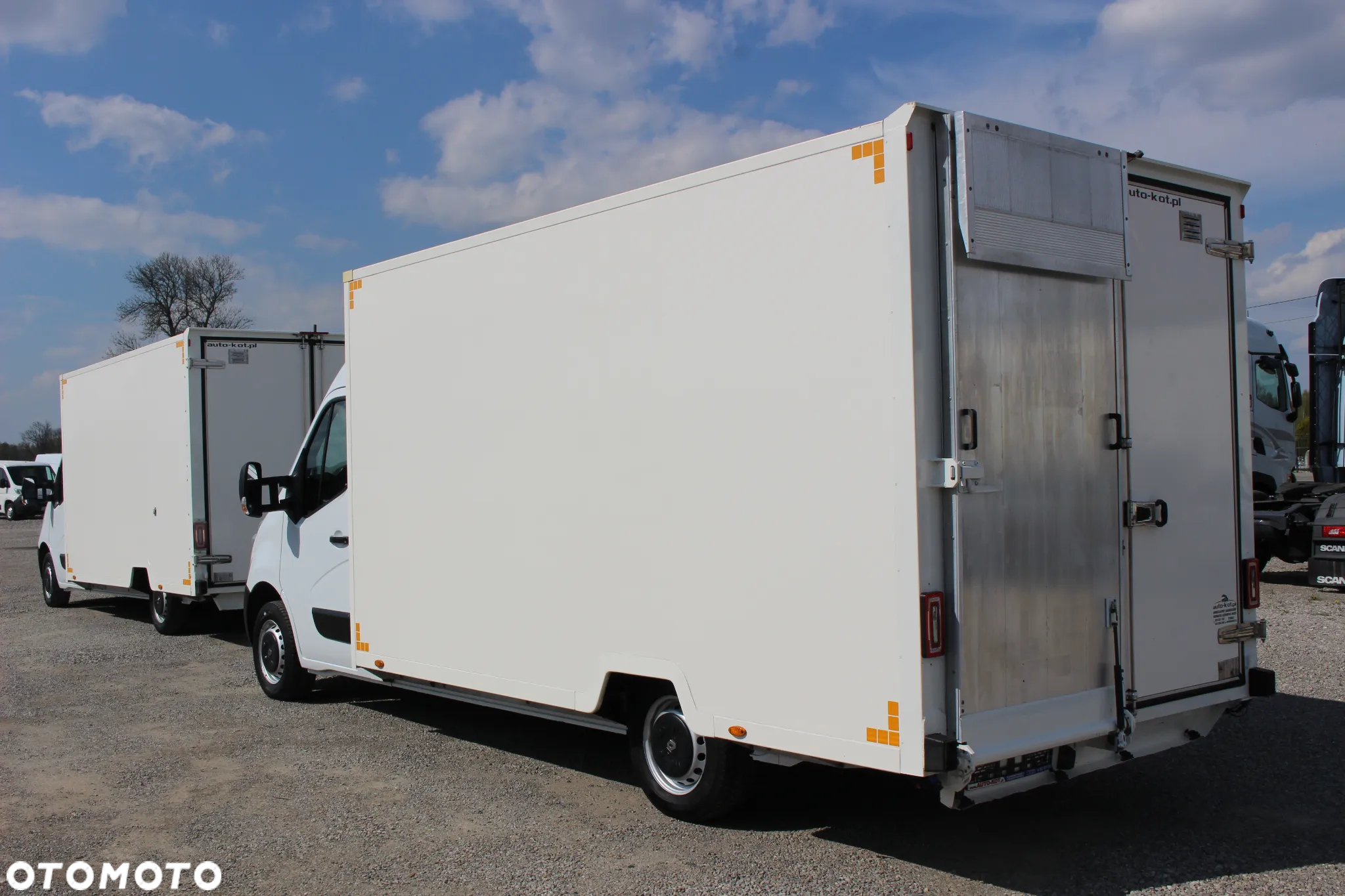 Renault MASTER 2.3*130 KM*/ KONTENER+BOCZNE DRZWI / KLIMA / CZUJNIKI COFANIA/ SERWIS / STAN IDEALNY / - 3