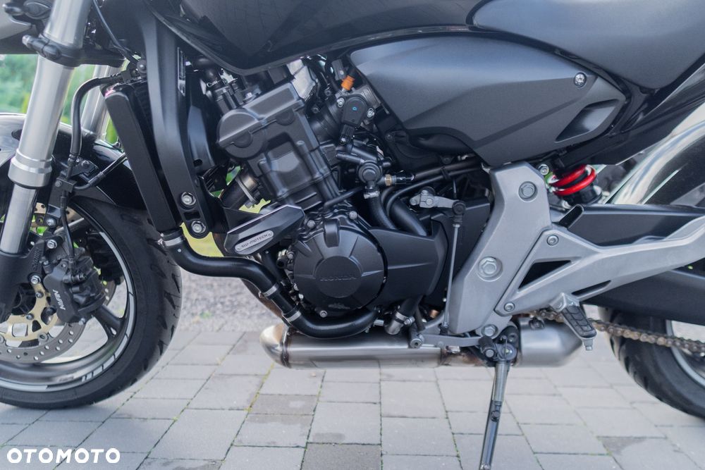 Honda Hornet - 32