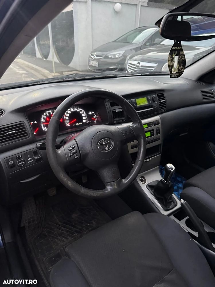Toyota Corolla 1.6 Terra - 3