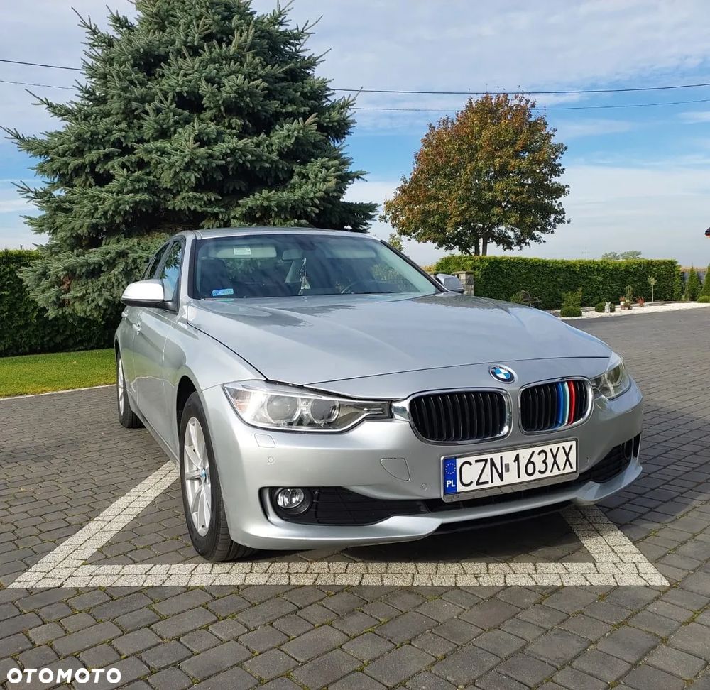 BMW 320D 2012 photo 3