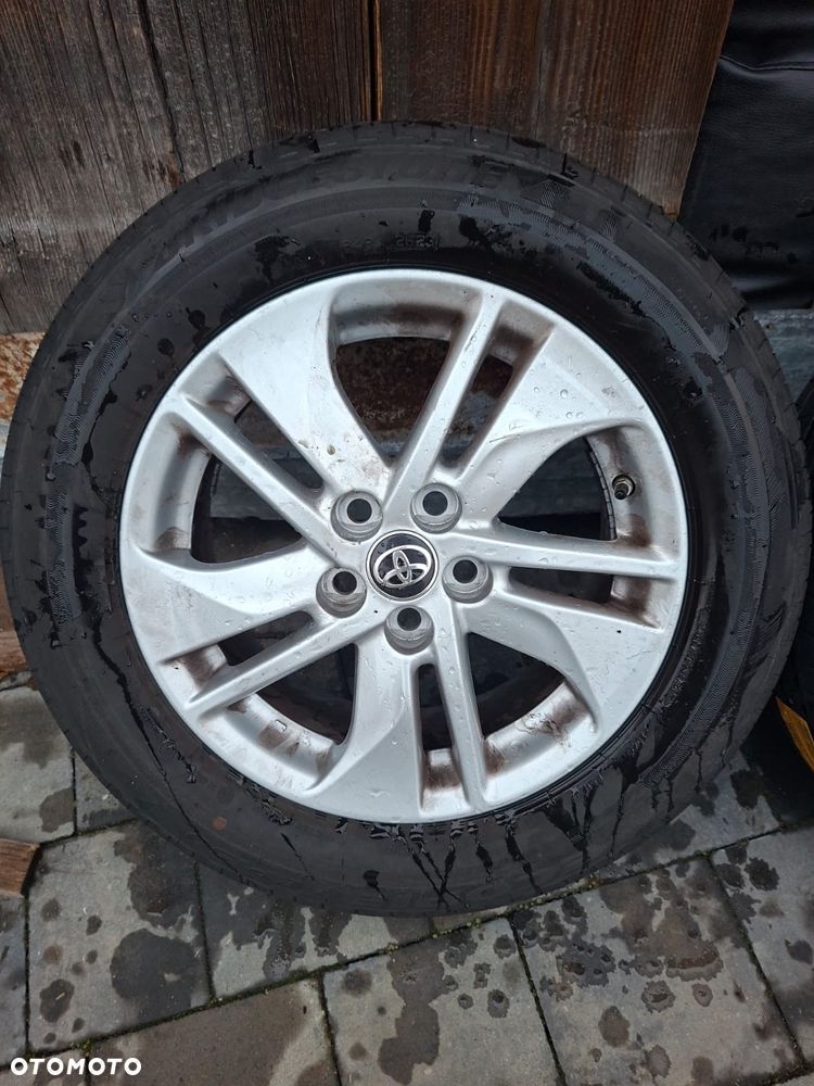 Koła Felgi Toyota OE YARIS 6.0" x 15" 5x100 ET 45 opony 23r - 9