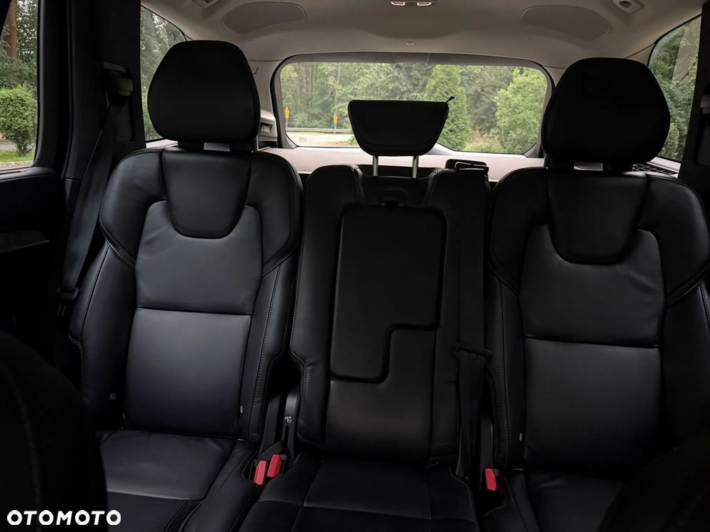 Volvo XC 90 - 29
