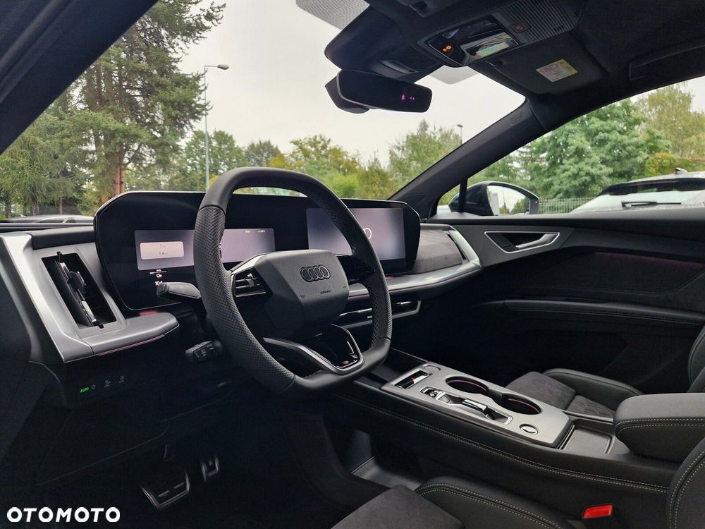 Audi Q4 e-tron - 14