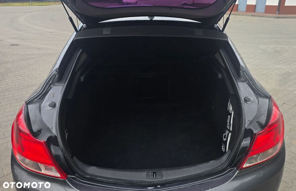 Opel Insignia 1.6 - 13