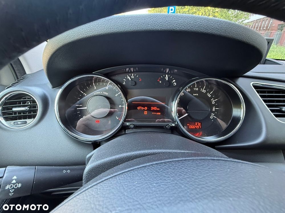 Peugeot 3008 1.6 Allure - 8