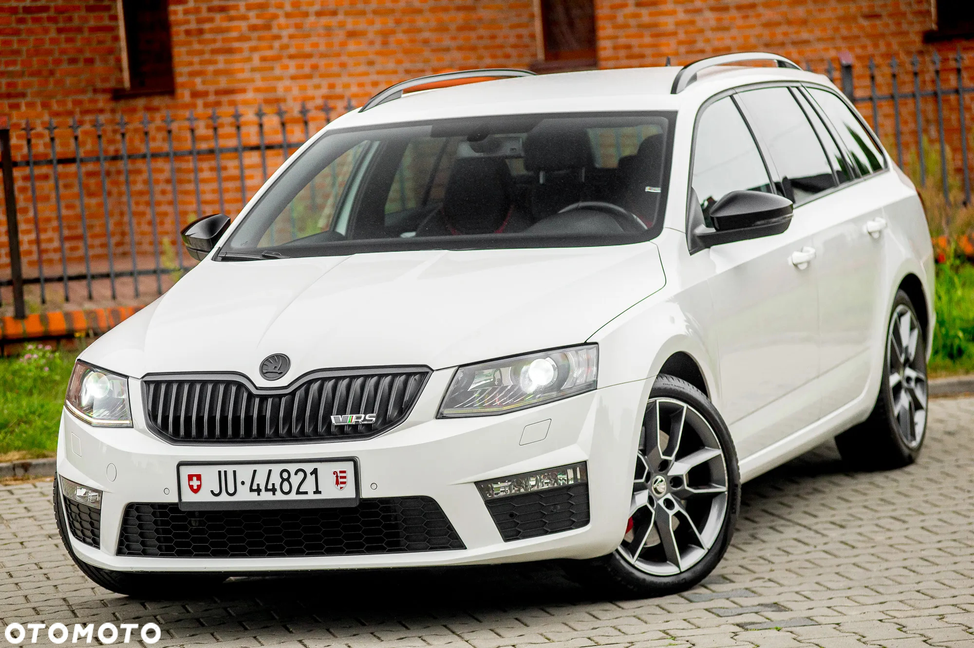 Skoda Octavia 2.0 TSI RS - 6