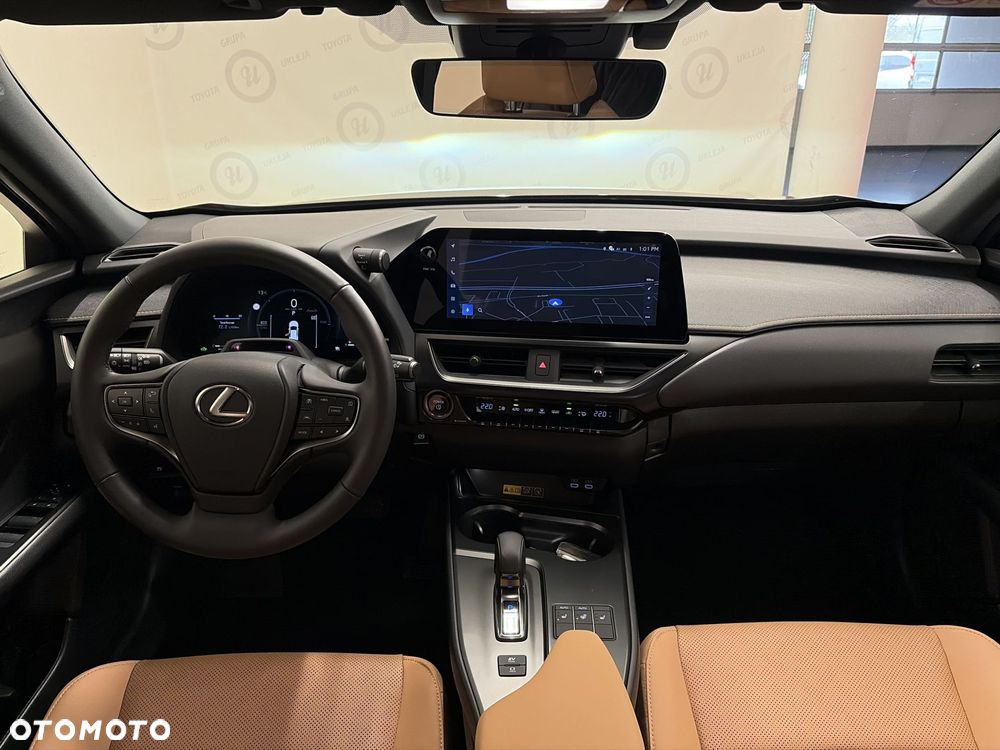 Lexus UX 300h Prestige - 3