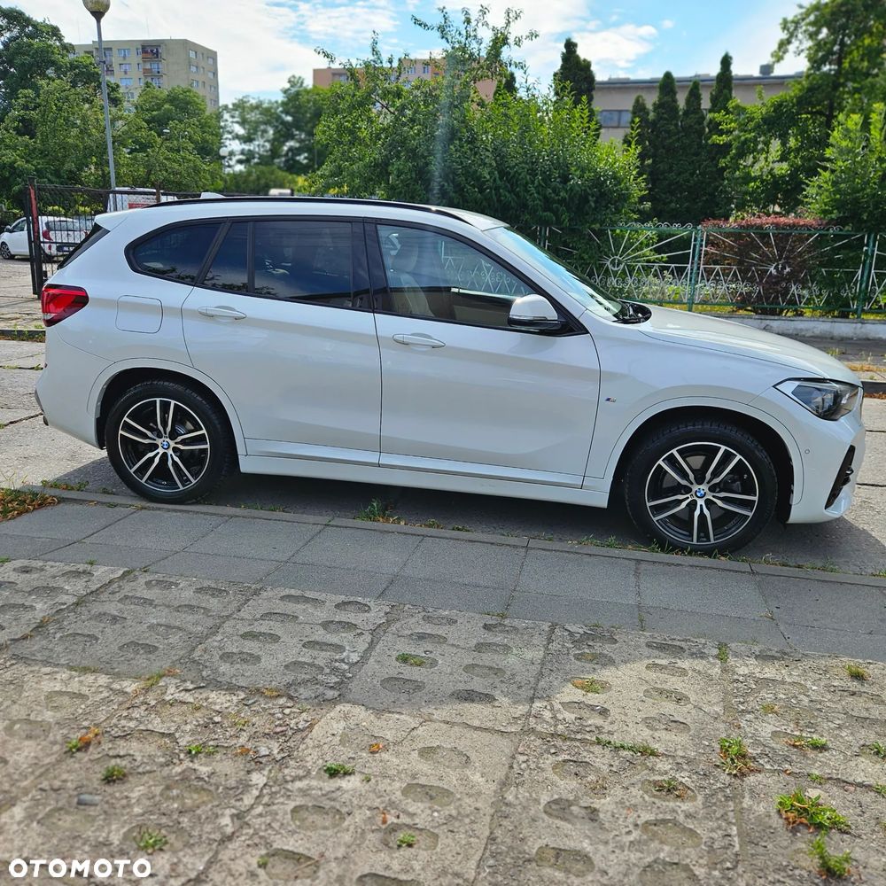 BMW X1 xDrive20i M Sport - 9