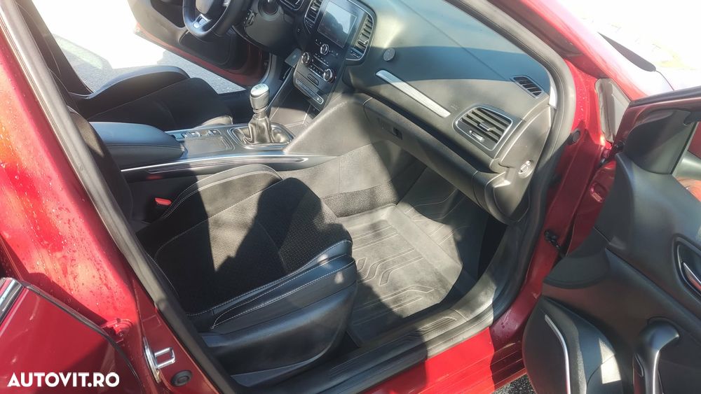 Renault Megane TCe GPF Intens - 10