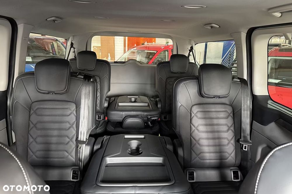 Ford Tourneo Custom - 10