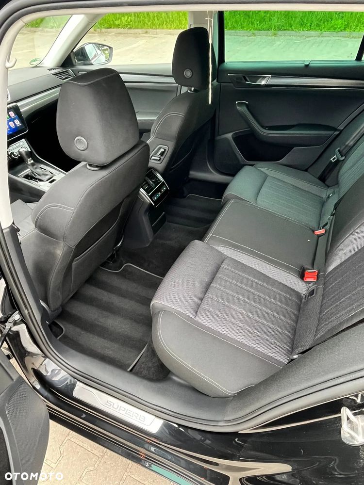Skoda Superb 2.0 TDI SCR Style DSG - 9