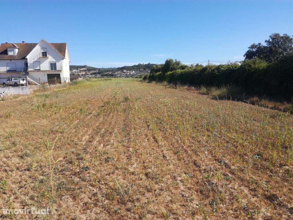 Parcela de terreno - Grande imagem: 2/4